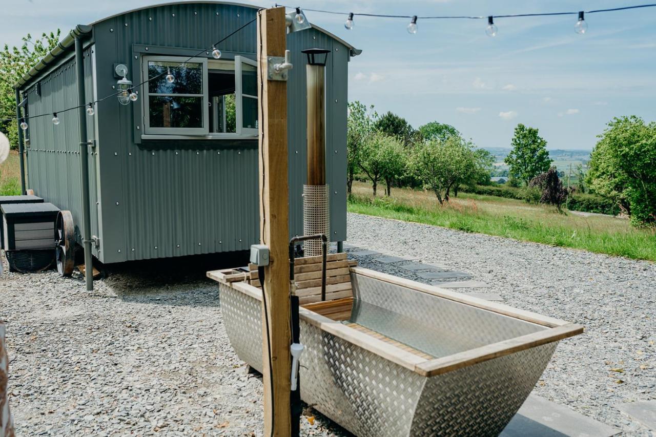 Blatchford Briar - Award Winning Private Shephards Huts With Their Own Secluded Hot Tubs Milton Abbot Exteriér fotografie
