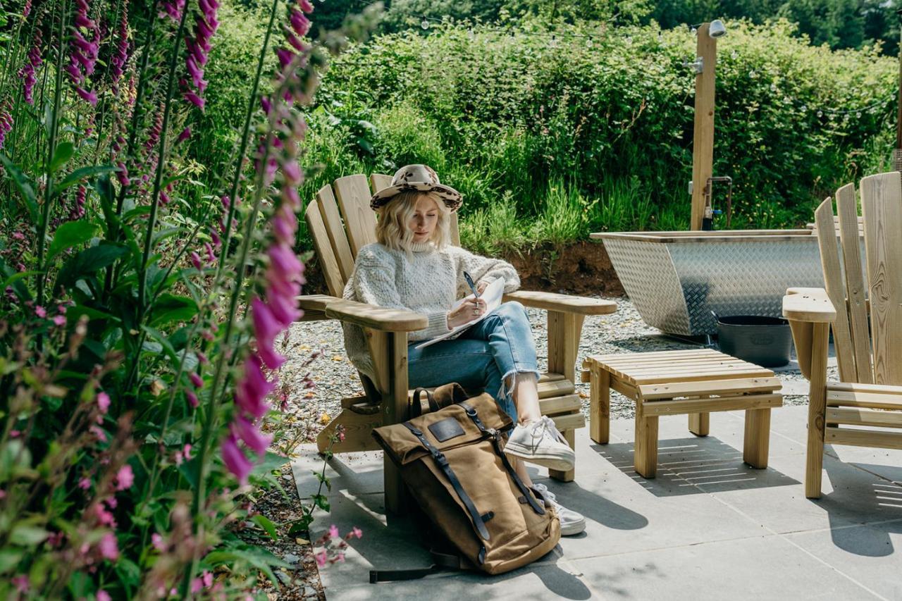 Blatchford Briar - Award Winning Private Shephards Huts With Their Own Secluded Hot Tubs Milton Abbot Exteriér fotografie