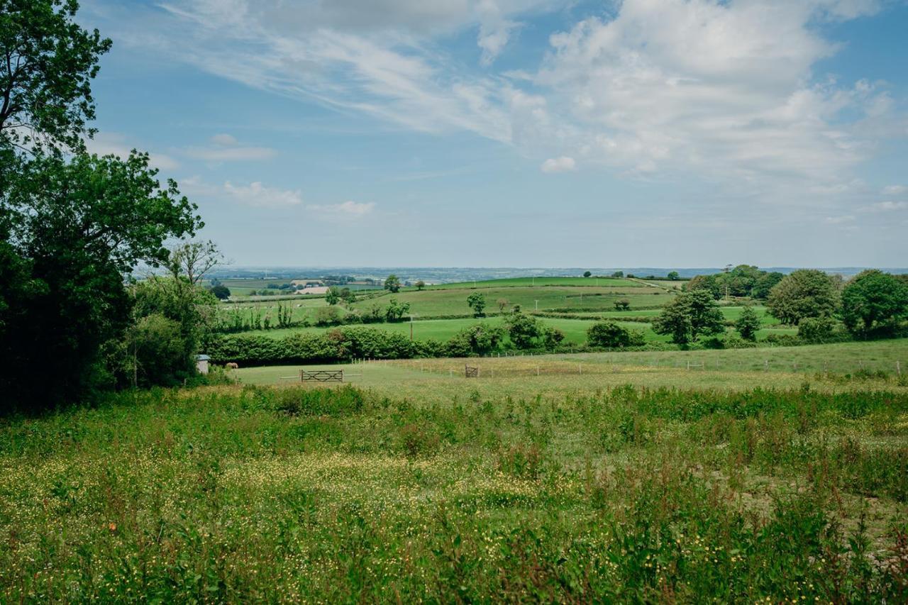 Blatchford Briar - Award Winning Private Shephards Huts With Their Own Secluded Hot Tubs Milton Abbot Exteriér fotografie