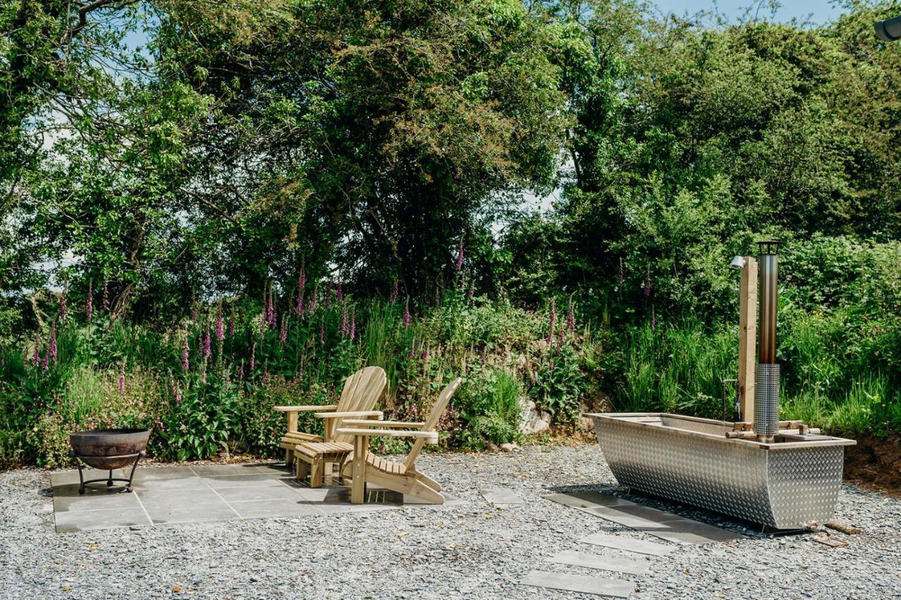 Blatchford Briar - Award Winning Private Shephards Huts With Their Own Secluded Hot Tubs Milton Abbot Exteriér fotografie