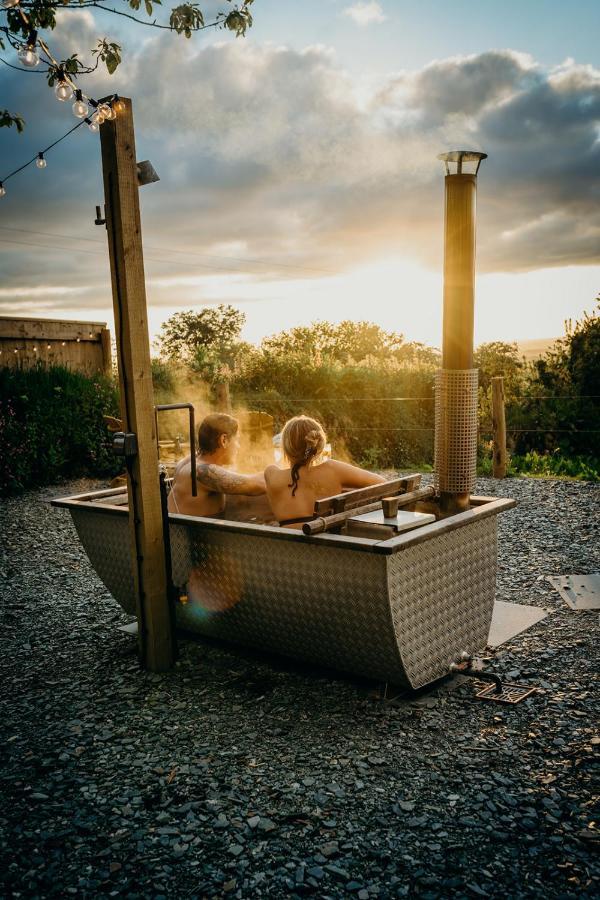 Blatchford Briar - Award Winning Private Shephards Huts With Their Own Secluded Hot Tubs Milton Abbot Exteriér fotografie
